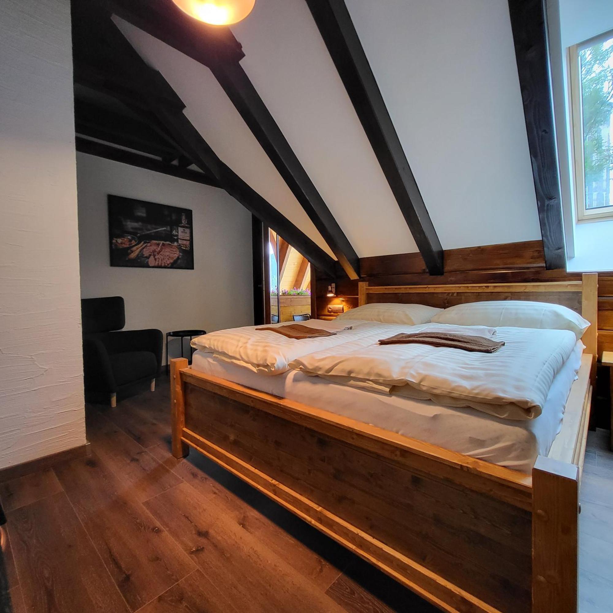 Nestville Apartments Hniezdne Eksteriør bilde
